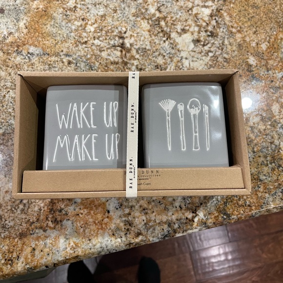 Rae Dunn new wake up make up holder set in gray - Picture 4 of 5